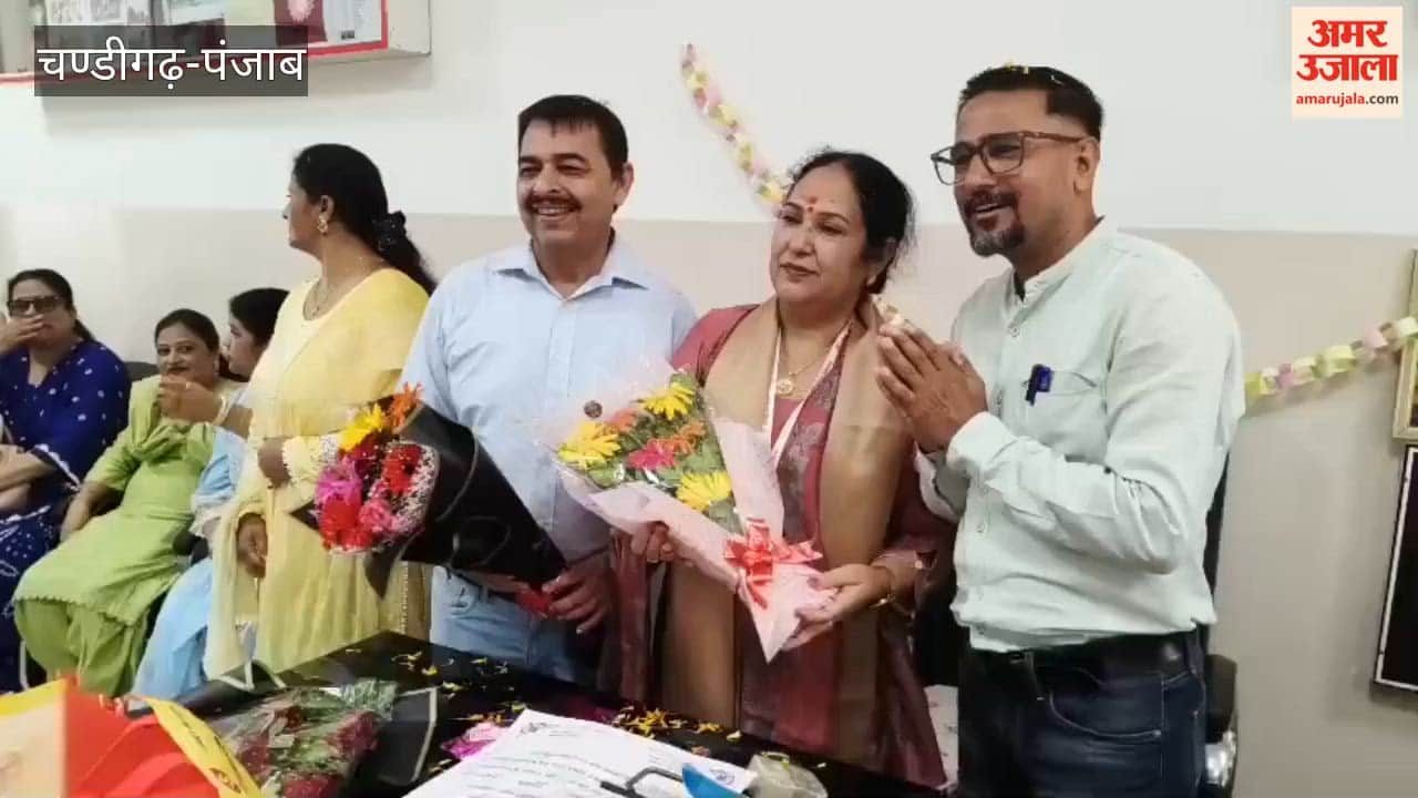 Grand welcome at school for Nangal's State Award-winning Principal Vijay Bagla.