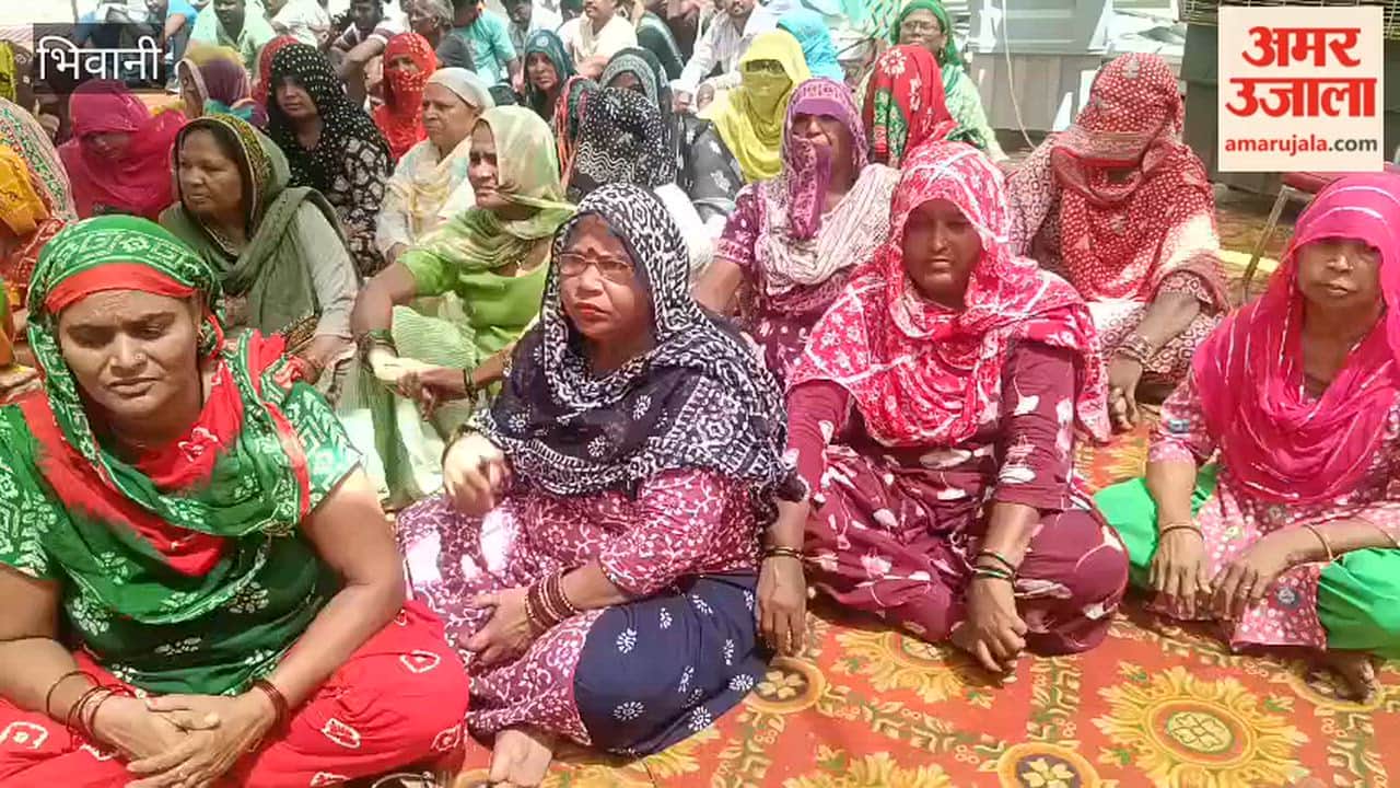 Sanitation workers protest receives support from JJP in bhiwani, memorandum addressed to the Governor submitted to the Deputy Commissioner.