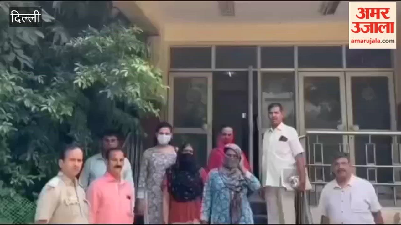 Four Bangladeshi nationals illegally residing in Delhi disguised as transgender individuals were apprehended