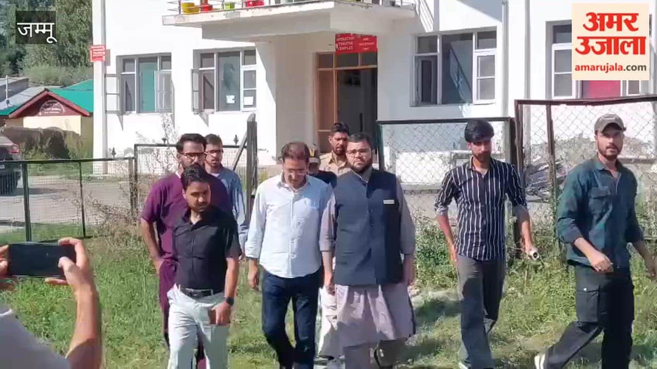 MLA Aga Muntazir comes out in support of veterinary interns