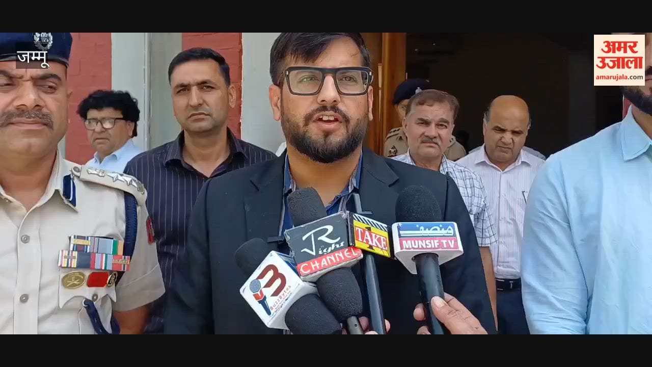 DC strict on road safety in Rajouri; directives issued to prepare a comprehensive road safety action plan.