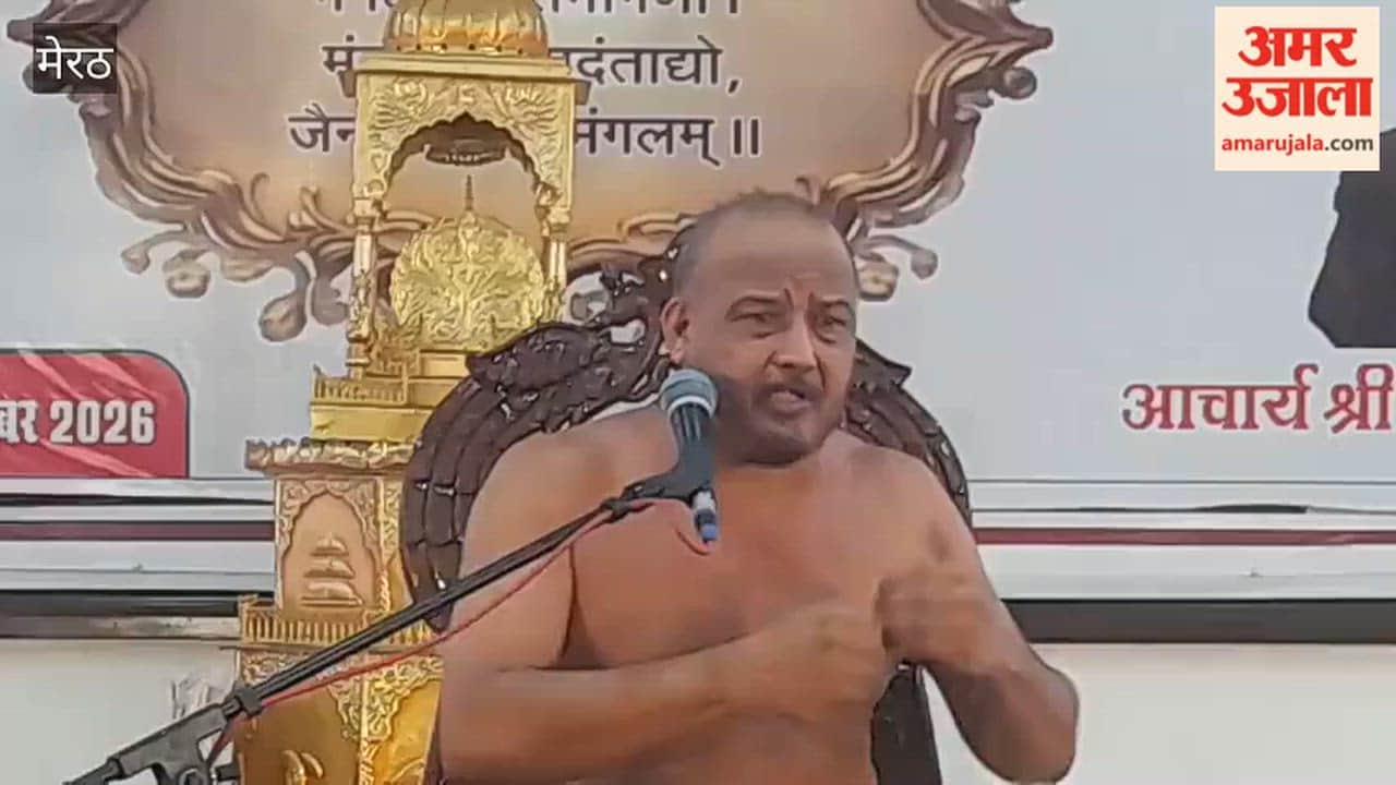 Meerut: Grand and auspicious entry of Muni Shri Saurabh Sagar Ji Maharaj.