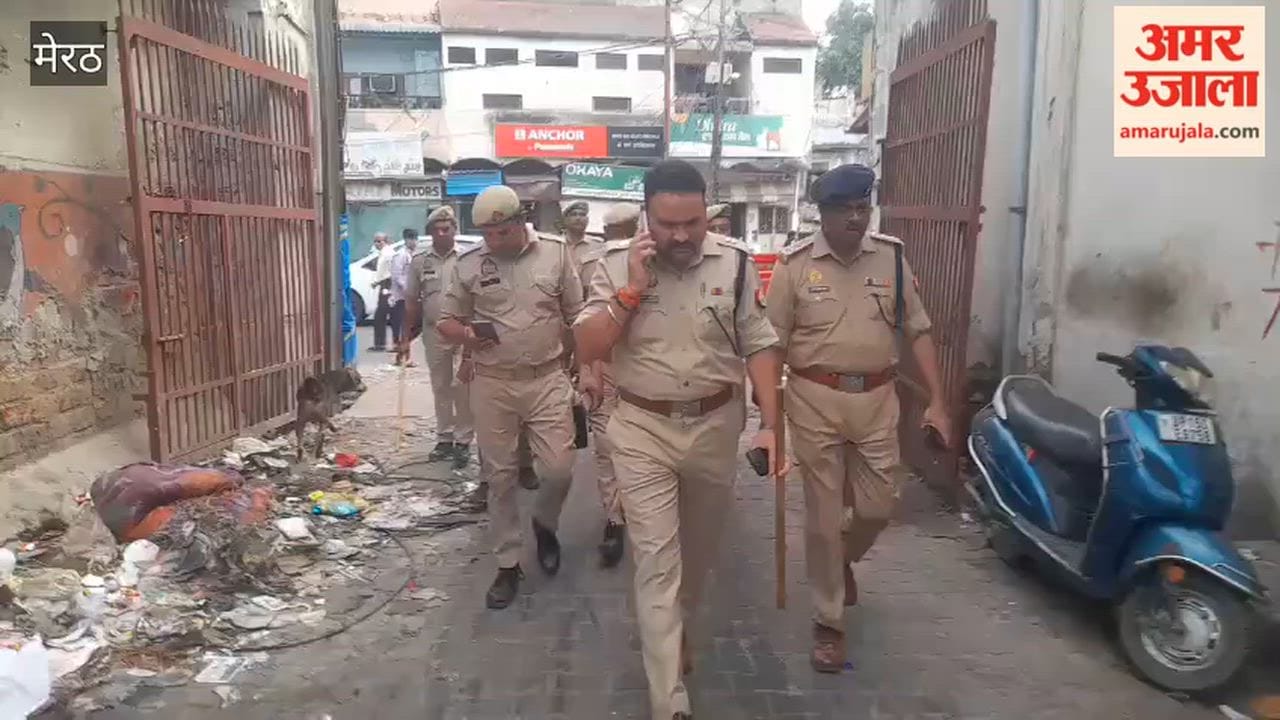 Meerut: Construction work at a mosque in Kesarganj sparks uproar; Bajrang Dal activists create a commotion.
