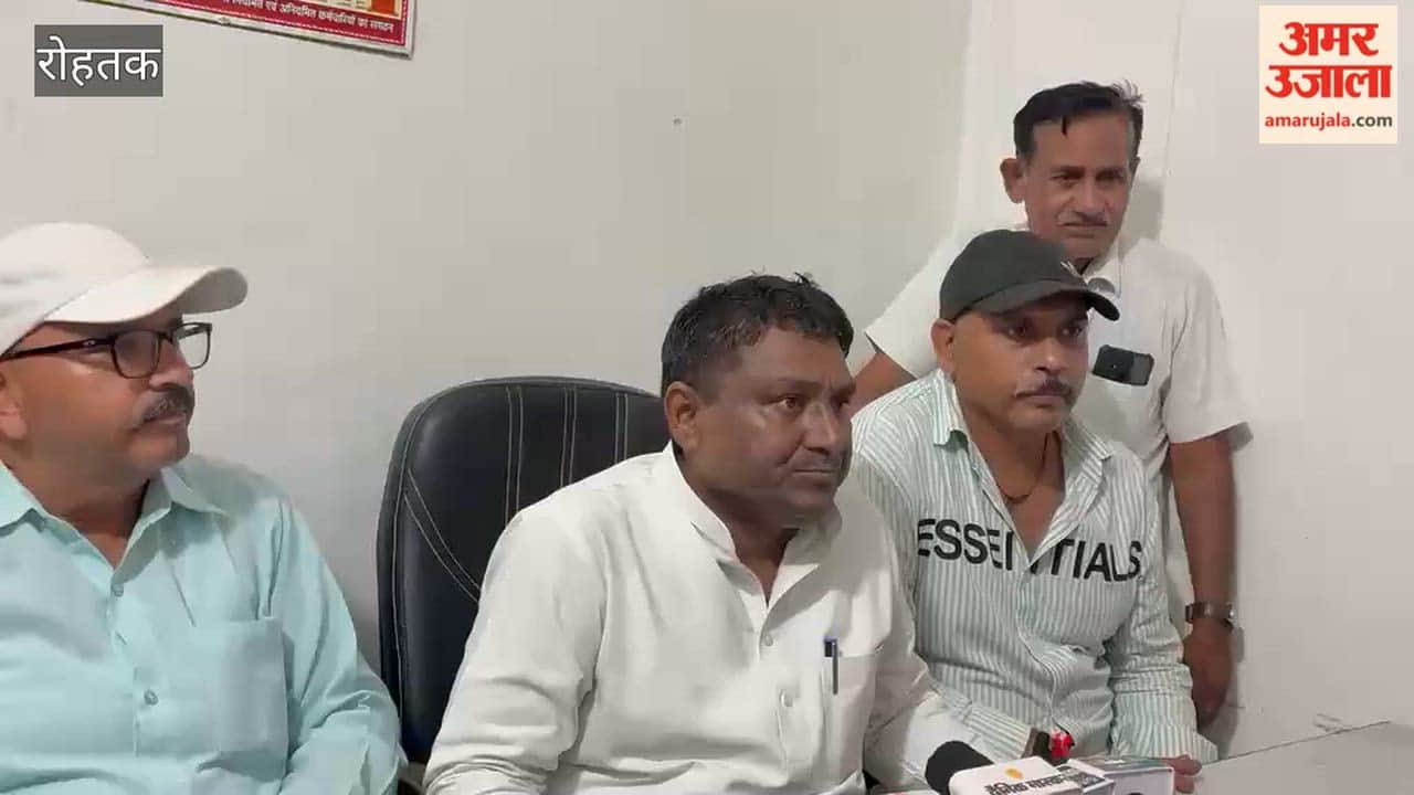 Rohtak: Sanitation workers warn of another strike if they are not taken back on duty on Monday.