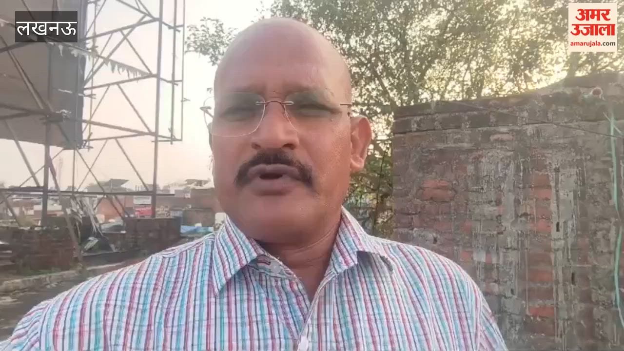 लखनऊ में इटौंजा के बाढ़ प्रभावित गांव पहुंचे पूर्व विधायक गोमती यादव, किसानों से की बात