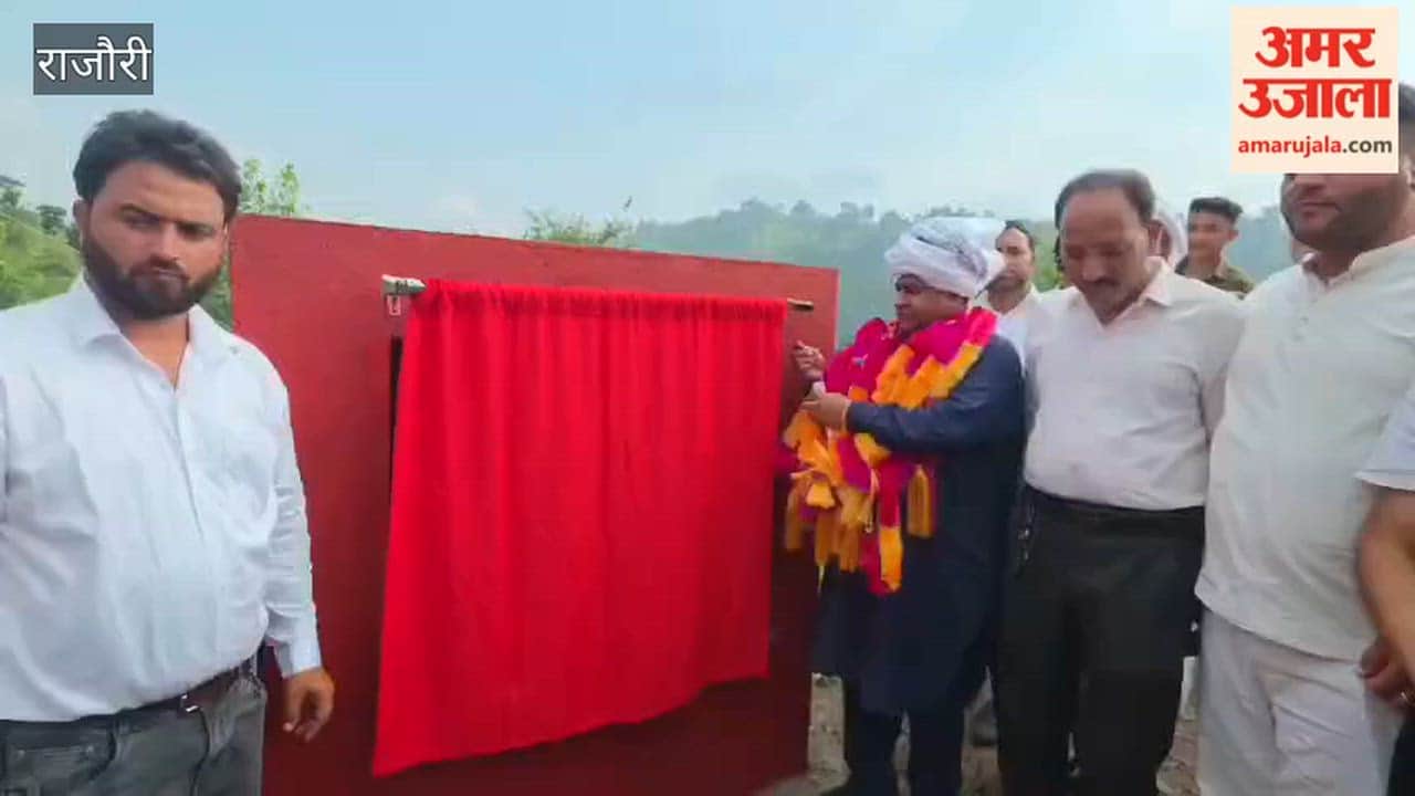 foundation stone laid for a ₹1.50 crore road from Savni to Mehri Manyalan.