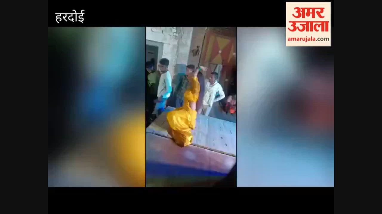 Hardoi: Mainpuri stood by her during the 'Dadhi Utsav'; Dimple Yadav won. Uproar over playing music