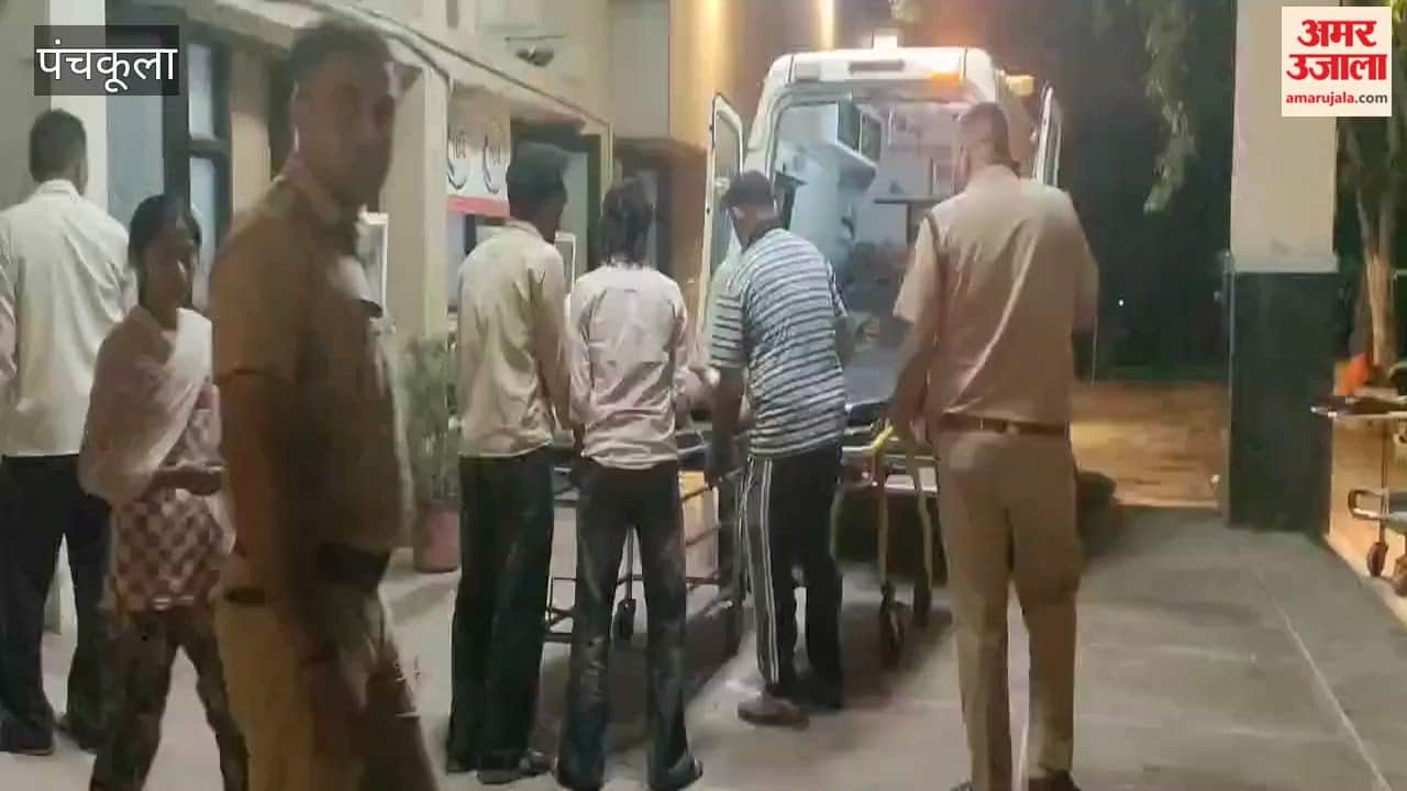 Two cars collide head-on at midnight in Raipur Rani; three dead, including a young woman.
