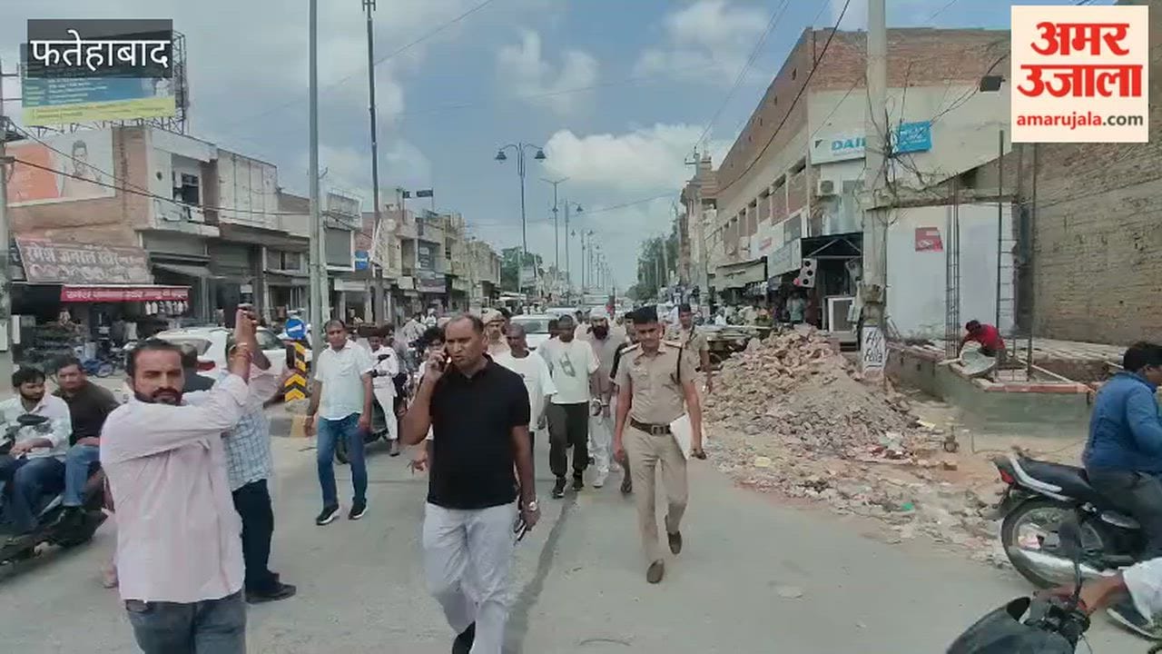 Six accused arrested in the viral assault video case; they were taken on foot from the markets of Ratia to Ramnagar Colony to identify the scene of the incident.