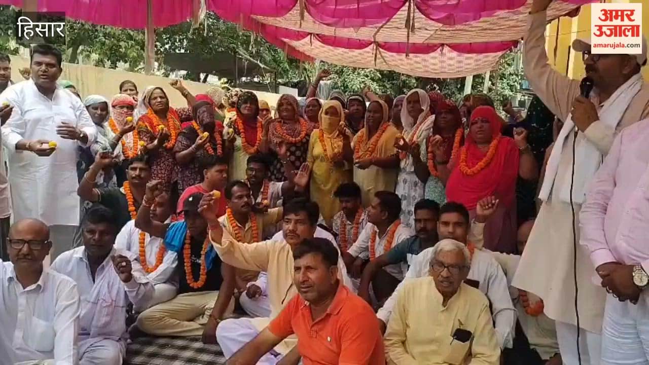 Victory for employees after a historic 37-day strike; sanitation and fire department workers in Hansi celebrated.