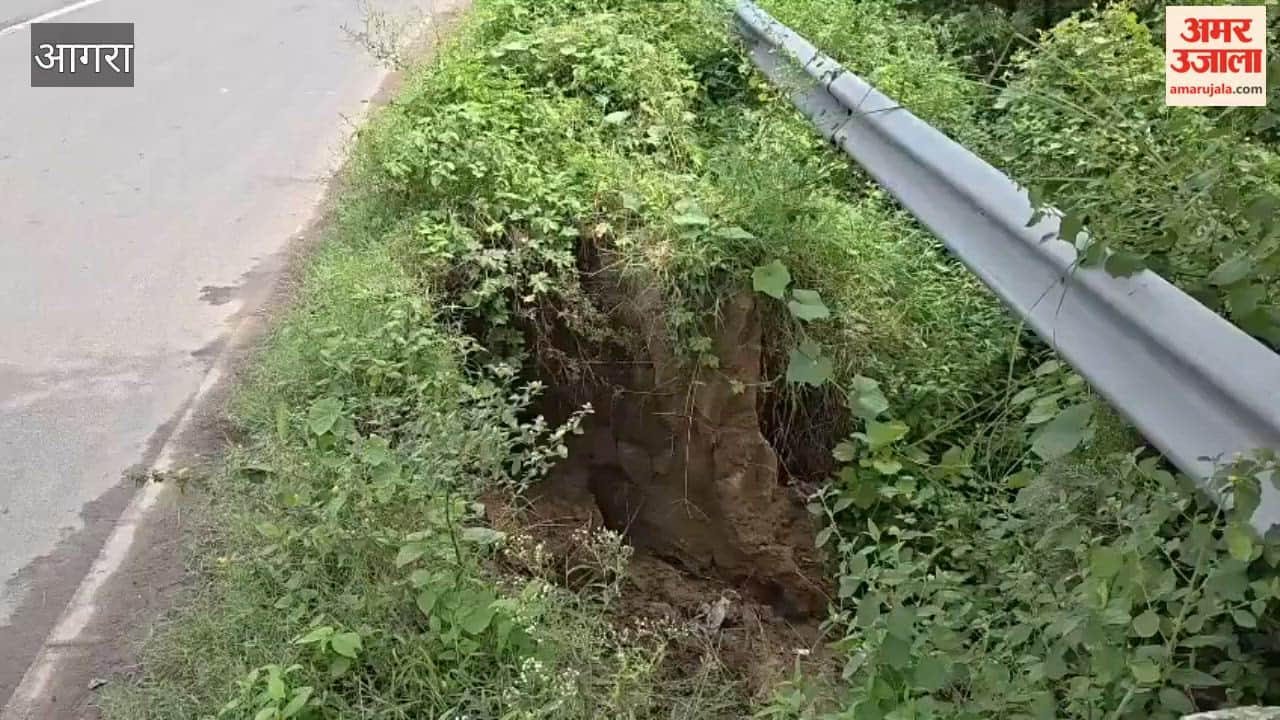 Road caves in due to rain on Fatehabad-Firozabad route deep pothole formed