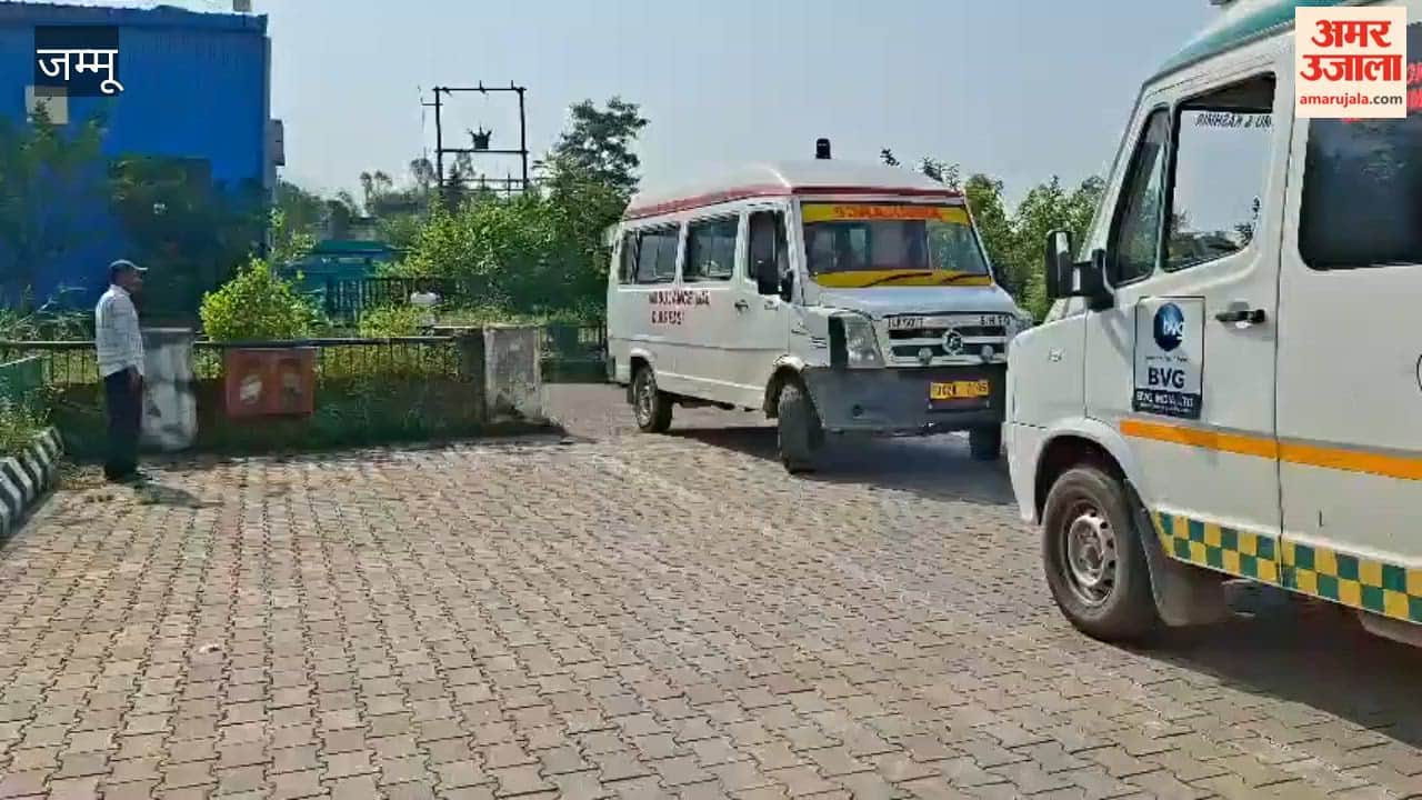 Two killed, five injured after a minibus overturned on the road in Reasi.