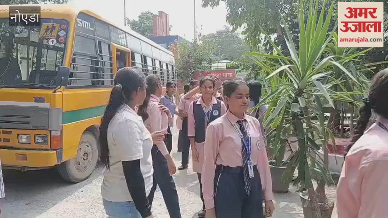 Friend-Police program in Greater Noida Female students learn about functioning of women police station