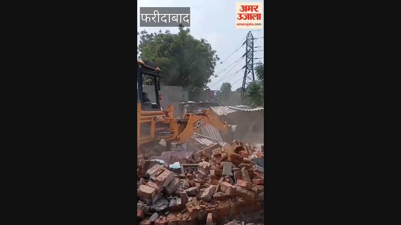 HSVP removes encroachments in Faridabad's Sector 18