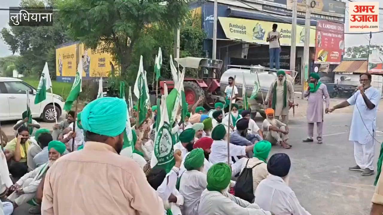 Farmers stage a road blockade in Jagraon against power cuts.