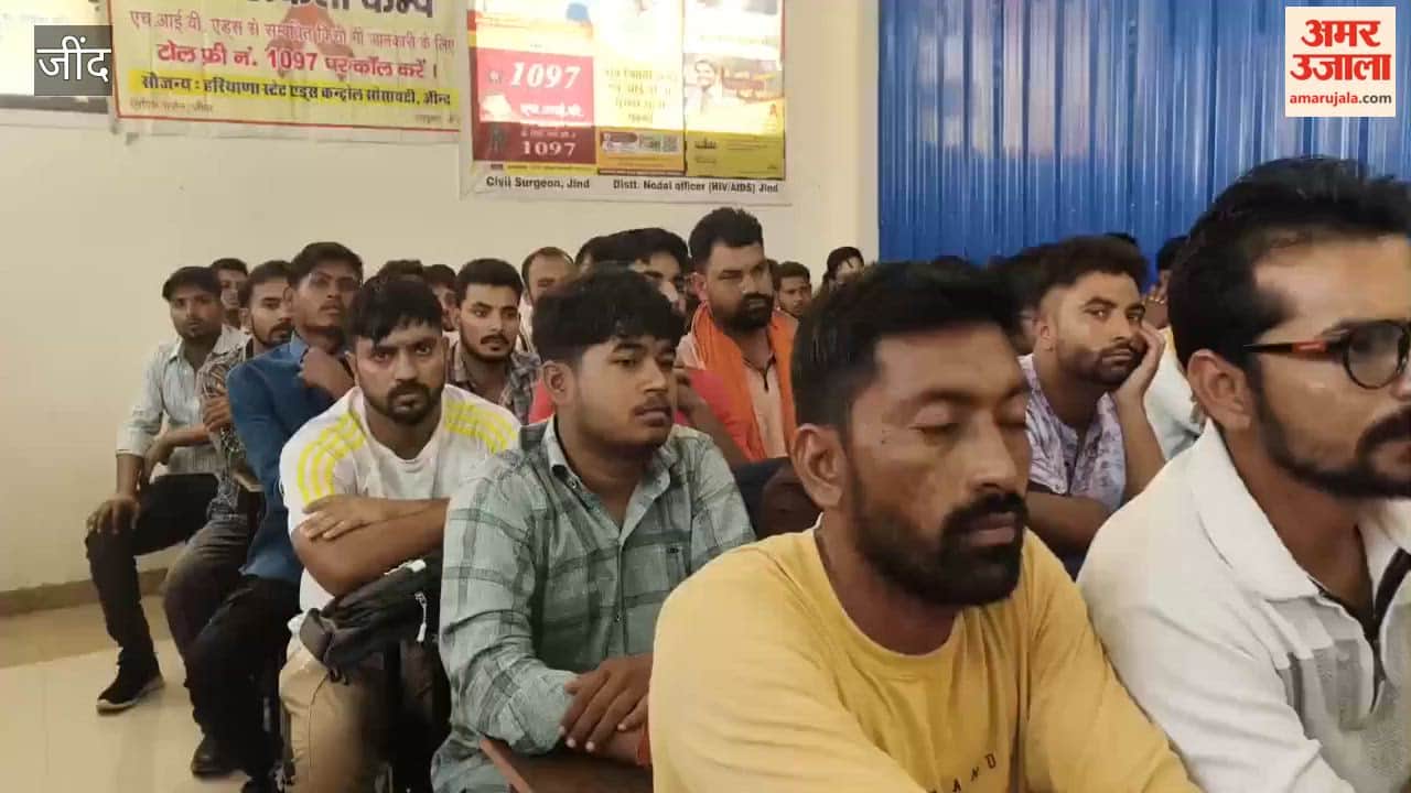 Message to 94 driver trainees at Jind bus stand to stay away from drugs.