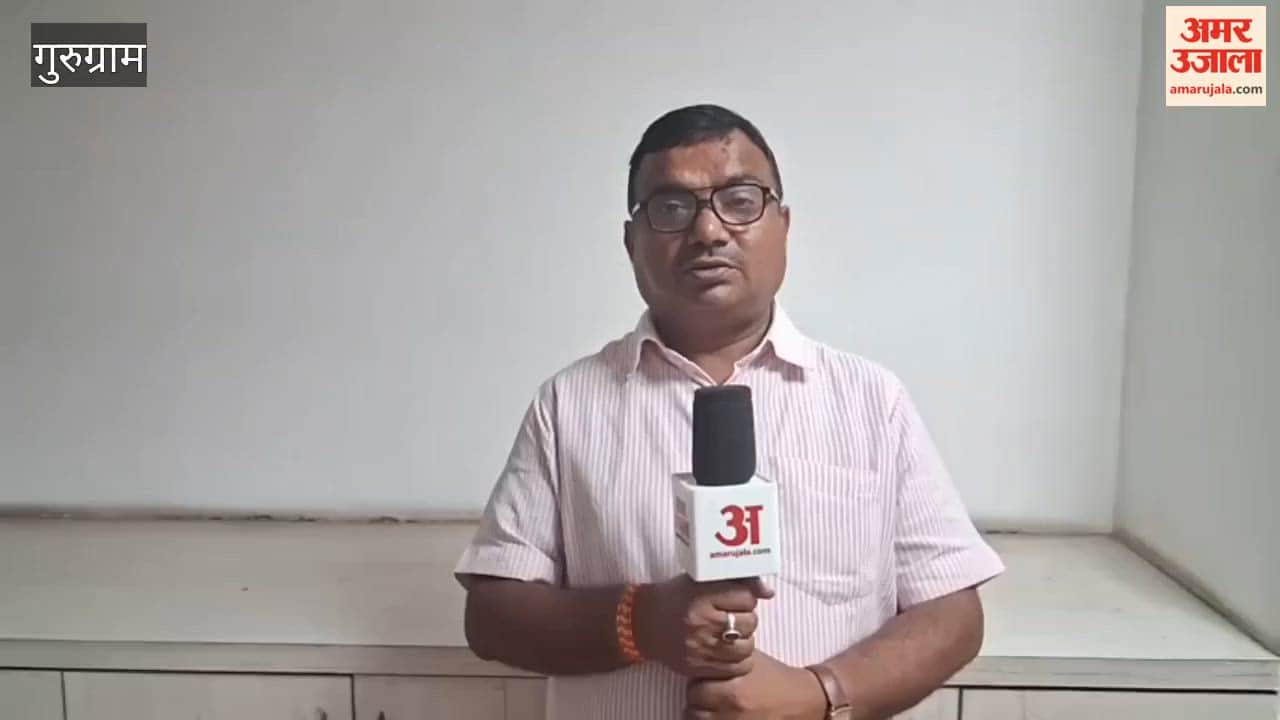 Gurugram Municipal Corporation sanitation workers spotted on streets