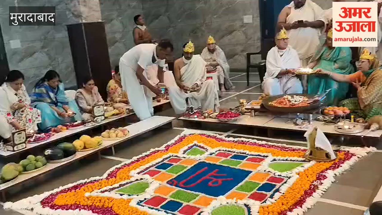 Lakshmi Mahapujan was performed on the sixth day of the Paryushan festival