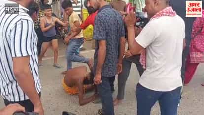 High voltage drama of naked sadhu in Mathura
