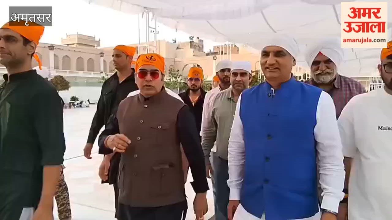 The team behind the play ‘Hamare Ram’ paid obeisance at Harmandir Sahib; Ashutosh Rana said he found spiritual peace.