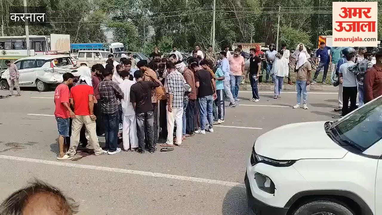 Gharaunda: Youth dies, companion injured in collision between a scooter and a car near Bastara Toll; traffic jam on the highway.