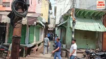 Theft at jewellery shop in Kosikalan traders shut their shops to express their outrage