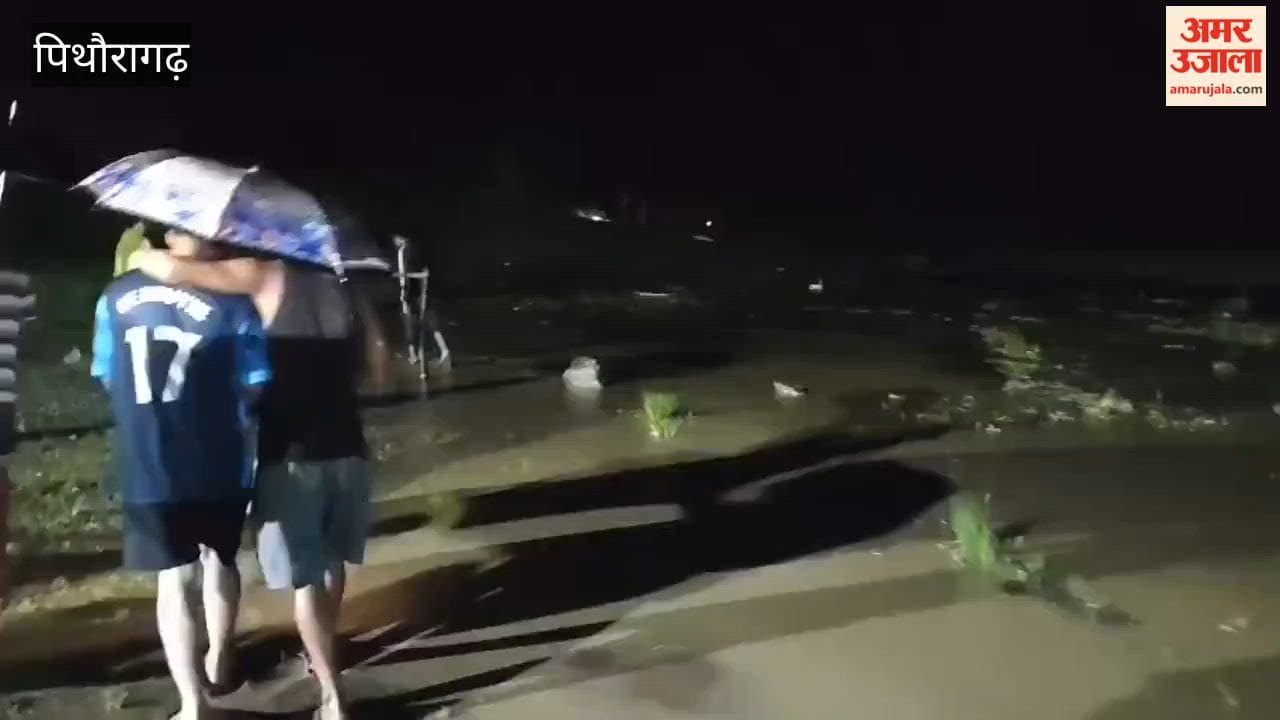 Drain overflows due to heavy rain in pithoragarh