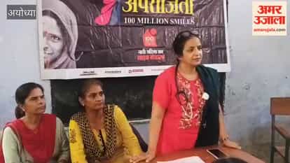 अयोध्या में वरिष्ठ चिकित्सक डॉ. सविता बांदिल ने छात्राओं को बताए स्वस्थ रहने के उपाय