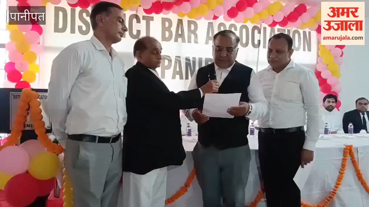 all office-bearers, including District Bar President Virendra Malik In Panipat took the oath of office