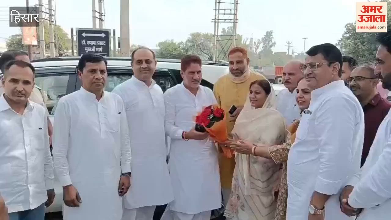 Subhash Barala arrived in Hisar and stated that the BJP would observe a 'Seva Pakhwada' to mark PM Modi's 25-year journey of service.