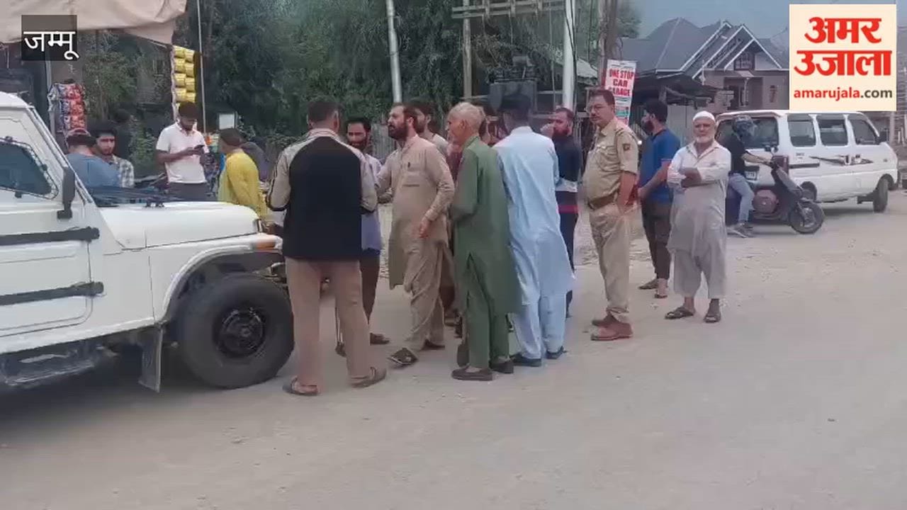 Opposition to road divider in Ganderbal