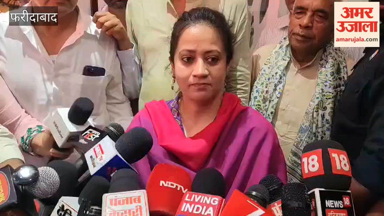 Haryana Health Minister Aarti Rao arrived in Faridabad and provided information on the Ayushman scheme