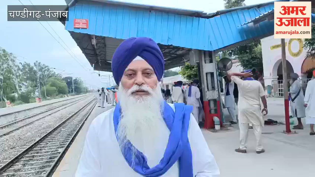 Farmers to block trains in Ferozepur's Mallanwala after 12 PM.