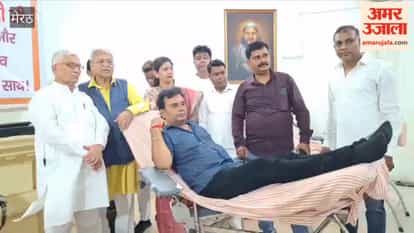 Blood Donation Camp Held at NAS Degree College on PM Modi’s Birthday, Laxmikant Bajpayee Attends