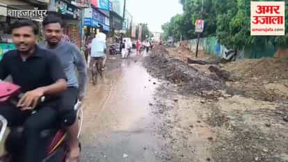 Storm and rain in Shahjahanpur