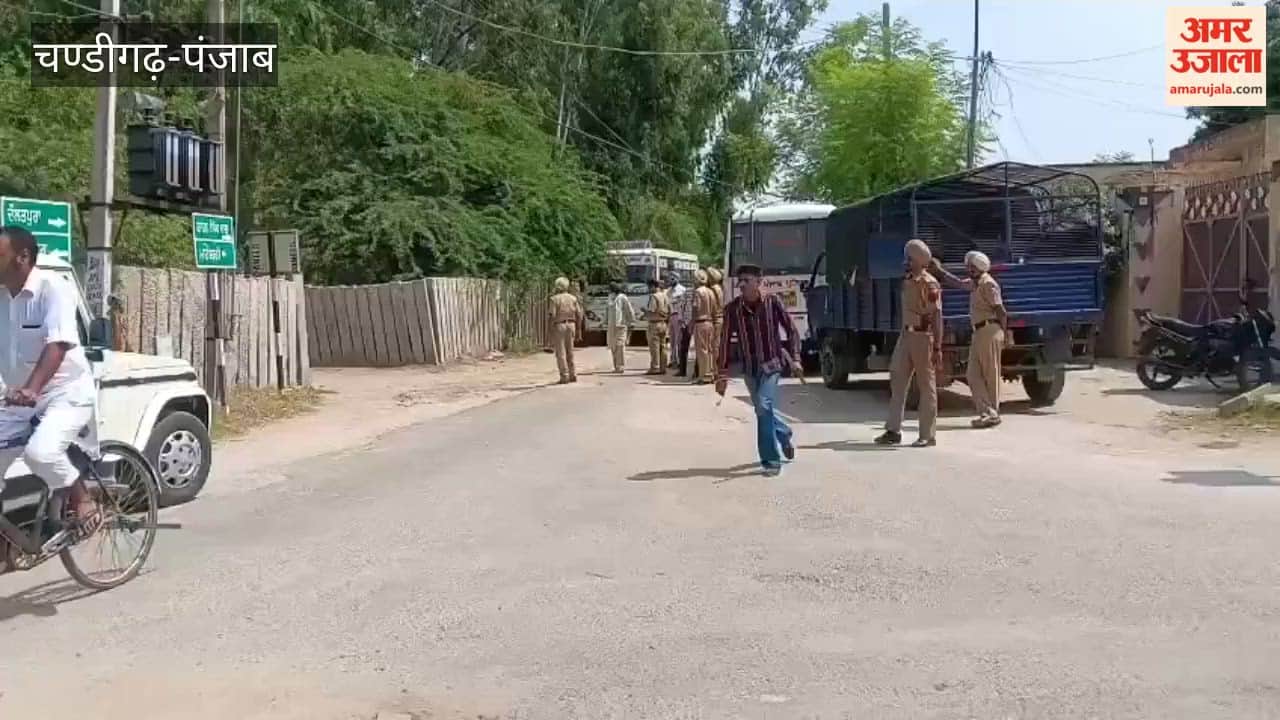 Police force deployed in Moga to stop farmers from reaching the railway tracks.