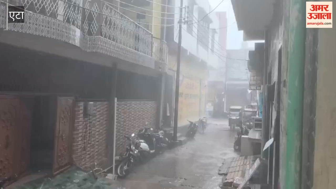 Heavy rain accompanied by strong winds in Jalesar brings relief from sultry heat