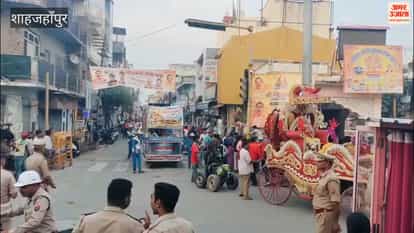Lord Vishwakarma's procession taken out with bands; tableaux remained the center of attraction in shahjahanpur