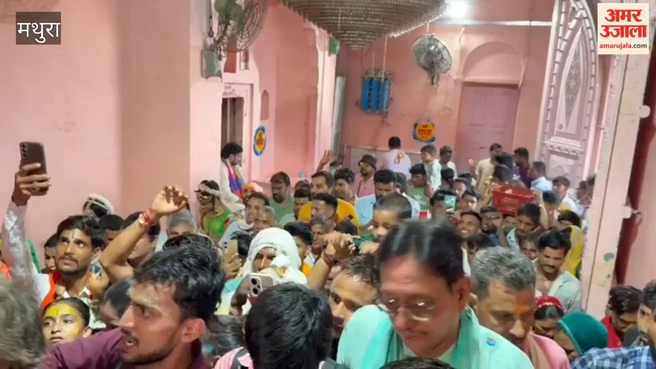 massive crowd of devotees thronged Barsana on Radhashtami.