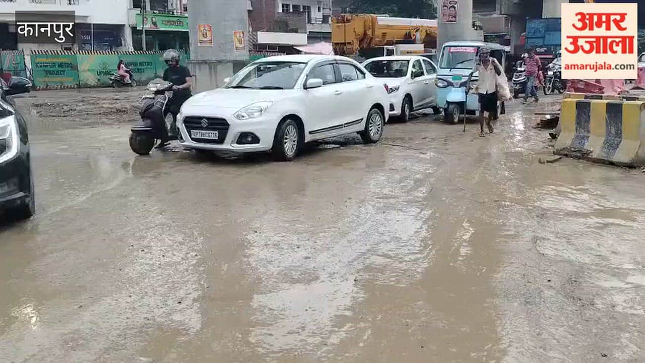 Poor condition of the road at Shastri Chowk; waterlogging causes trouble for commuters