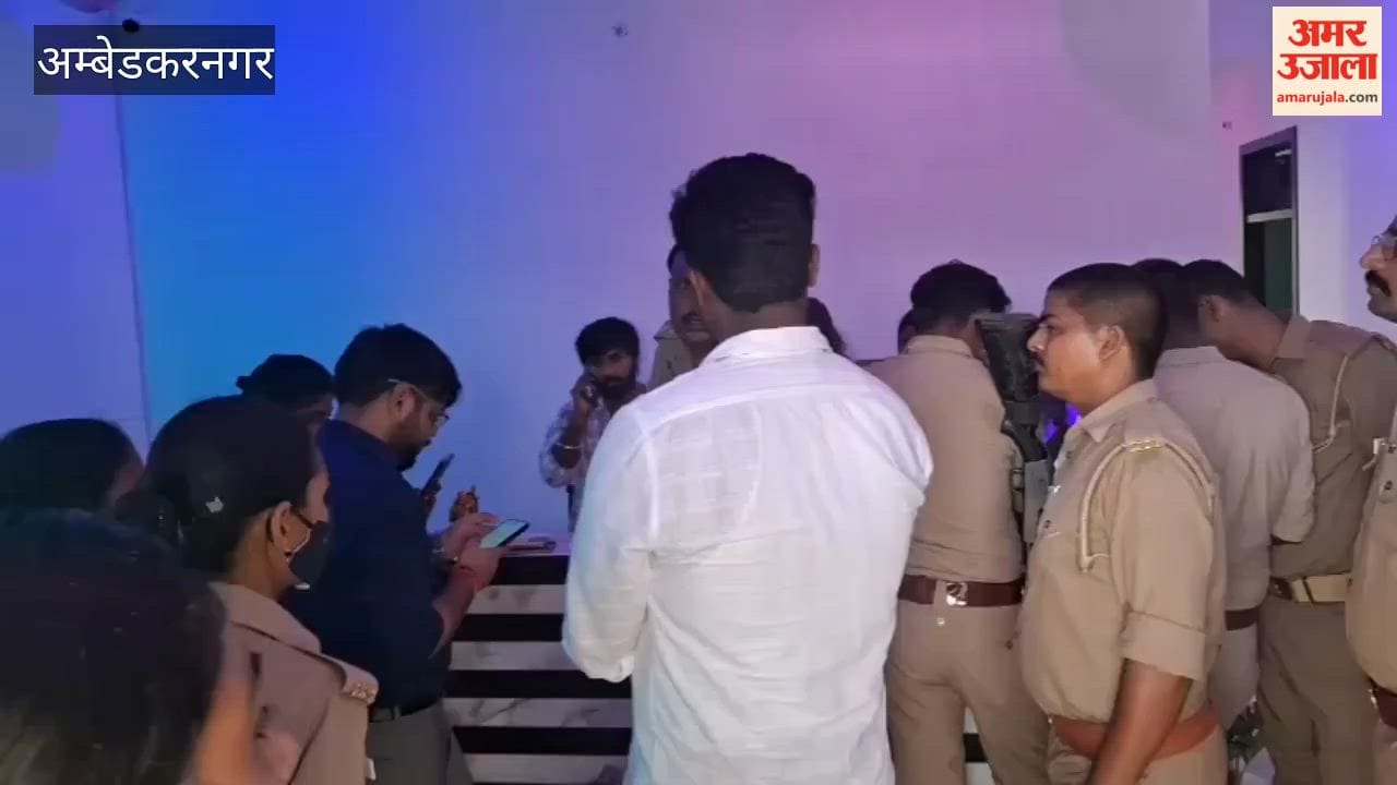 अंबेडकरनगर में बिना अनुमति चल रहे स्पा सेंटर पर छापा, हिरासत में दो युवतियां