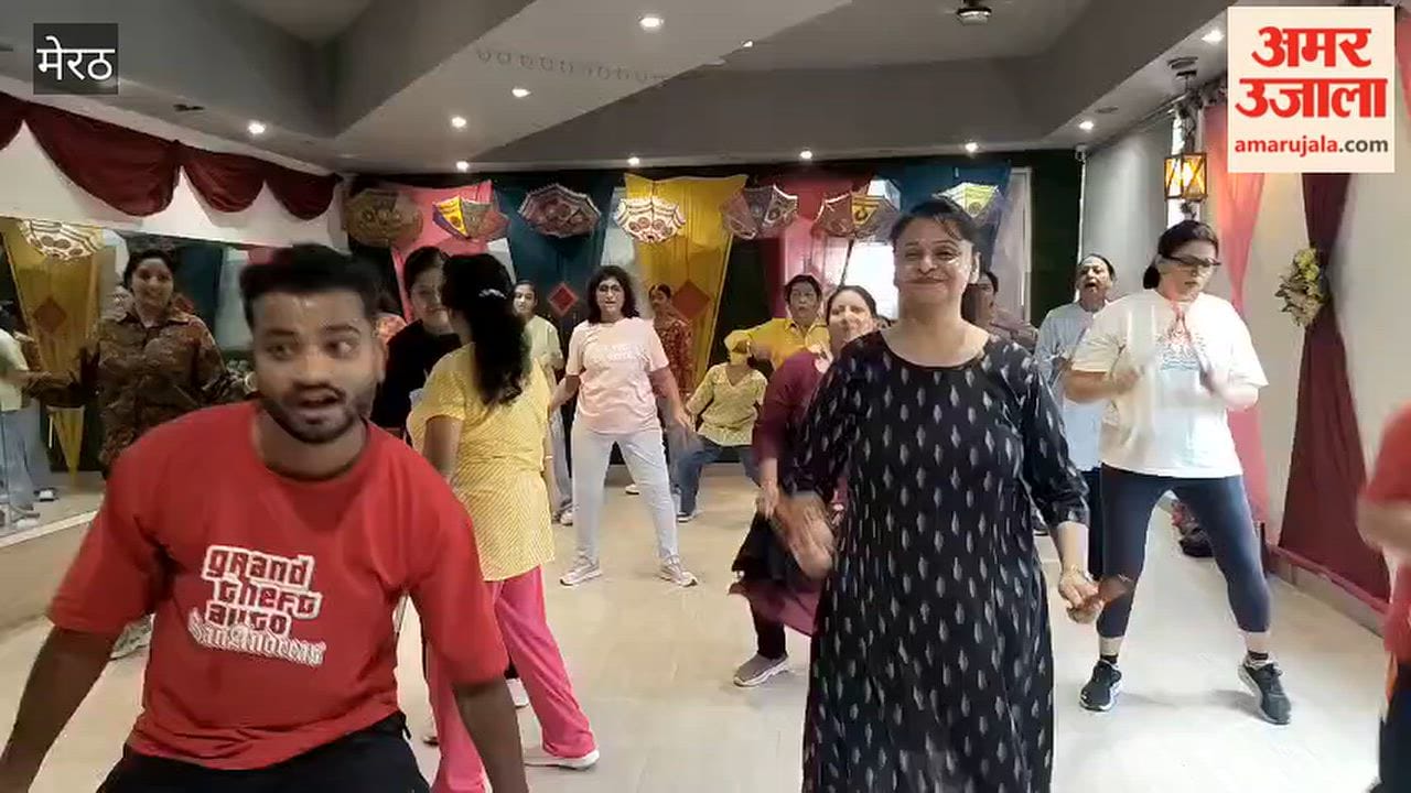Meerut: Three-day Dandiya workshop organized at the gym.
