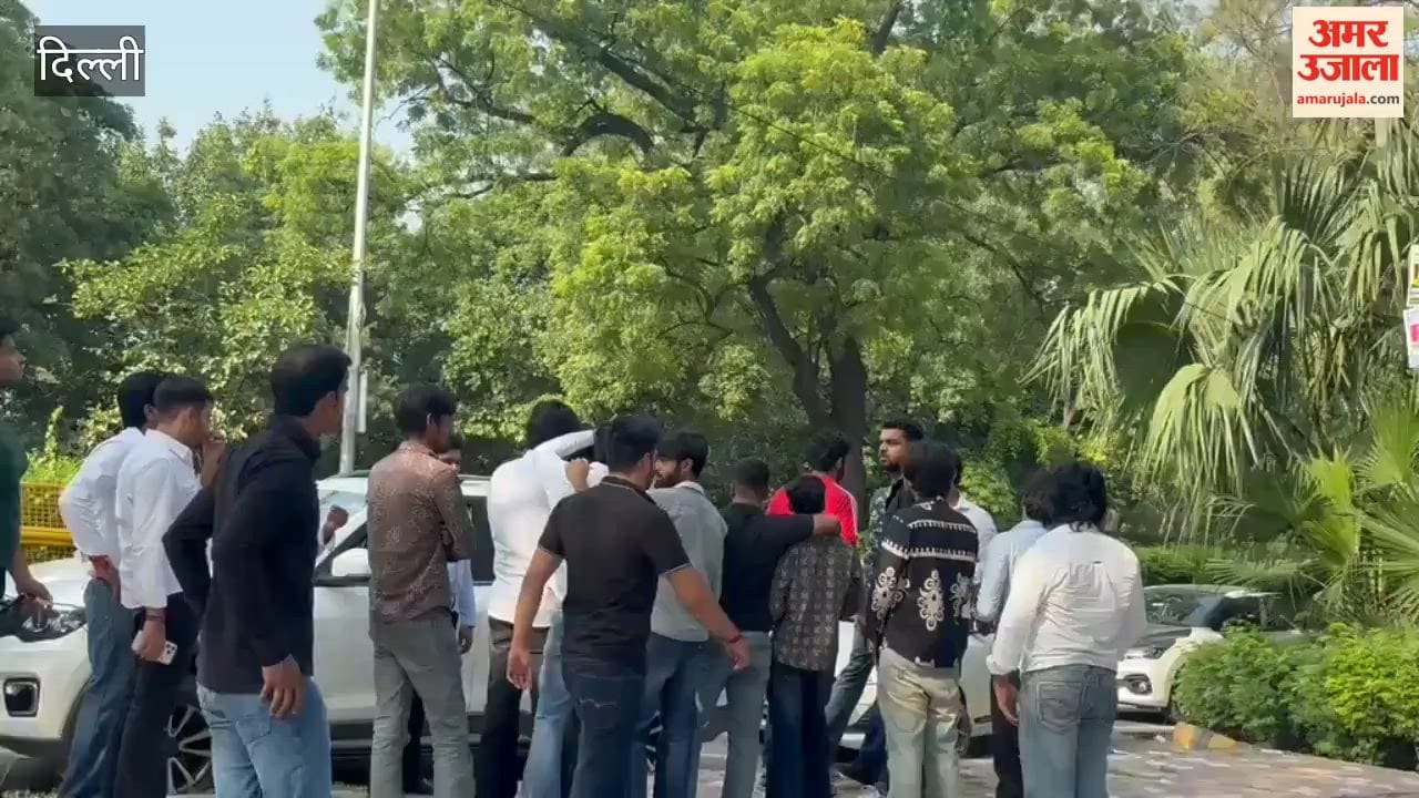 Heated argument between two groups of students tension on college campus