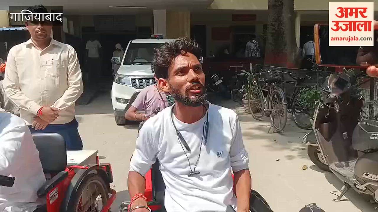 Ghaziabad Differently-abled persons create a ruckus at Tehsil office in Modinagar