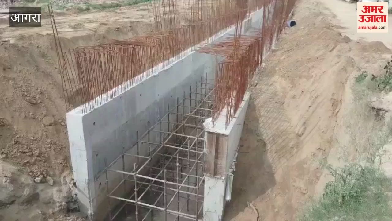 Soil collapsed during drain construction burying three laborers two died one is in critical condition