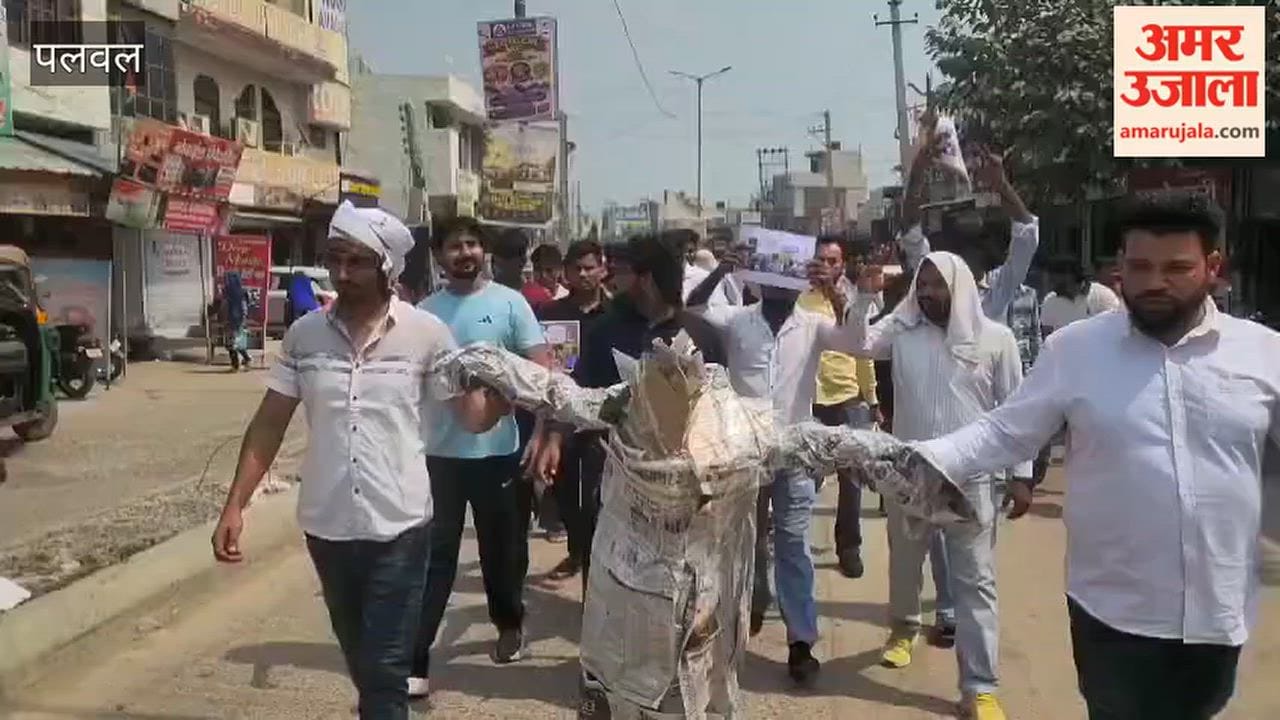 Youth Congress protests in Palwal over non-functional traffic lights