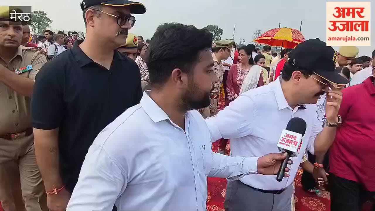 Meerut: DIG and SSP watched the air show with their families; said it would inspire children to join the force.