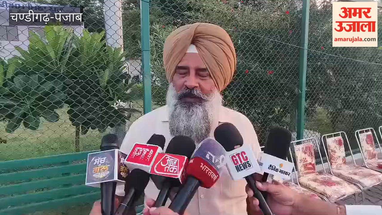Congress leader Pargat Singh attacks AAP and BJP.