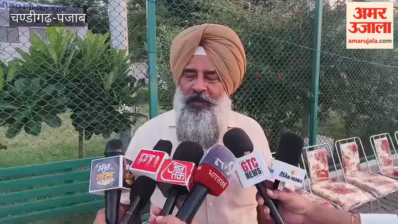 Congress leader Pargat Singh attacks AAP and BJP.