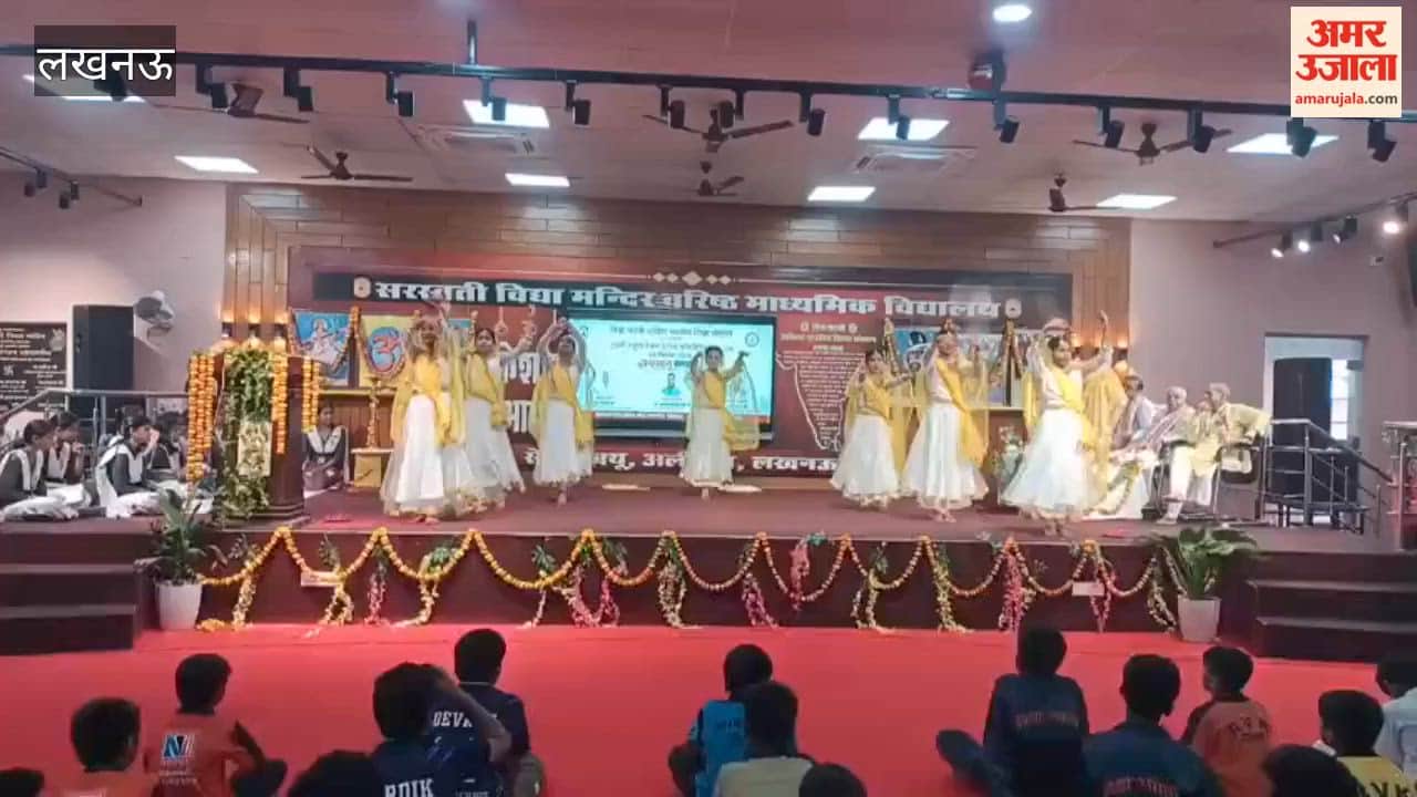 लखनऊ में छात्राओं की गणेश वंदना की प्रस्तुति के साथ टेनिस प्रतियोगिता का शुभारंभ